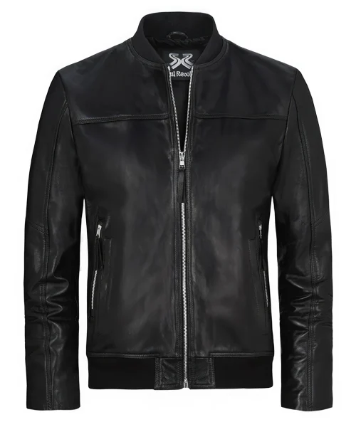 Men's black bomber jacket. Italian leather.